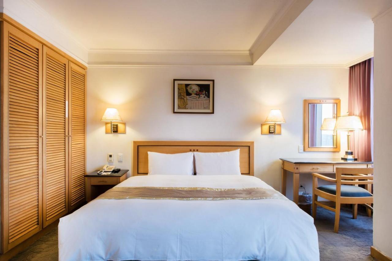 Hometel Hotel Kaohsziung Kültér fotó