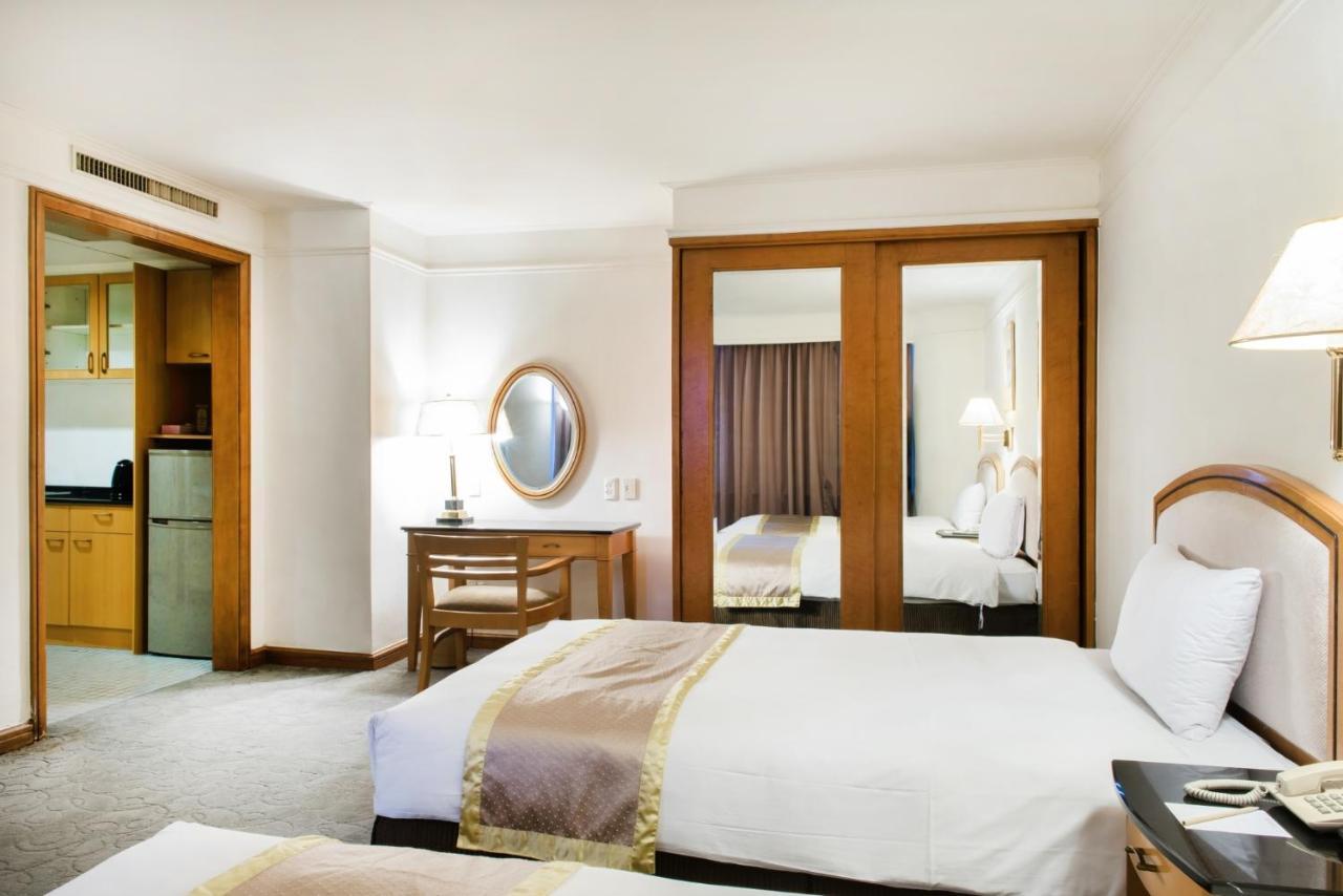 Hometel Hotel Kaohsziung Kültér fotó