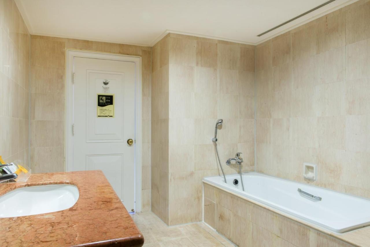 Hometel Hotel Kaohsziung Kültér fotó